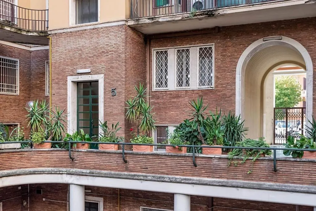 Apt Ristrutturato A Palazzo Federici Piazza Bologna Róma 0*,  Olaszország