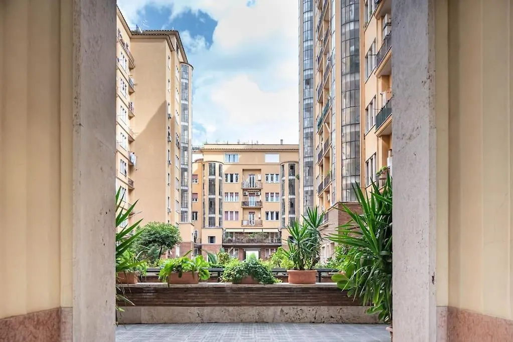 Apt Ristrutturato A Palazzo Federici Piazza Bologna Róma Apartman